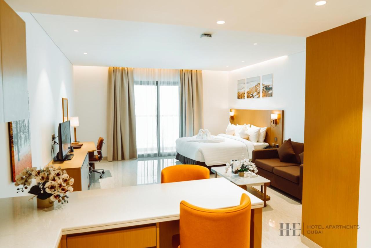 He Hotel Apartments Dubai Exterior foto Deluxe Suite
